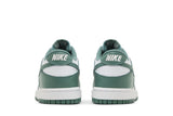 Vista superior do Nike Nike Dunk Low Bicoastal mostrando abertura, lingueta e cadarços