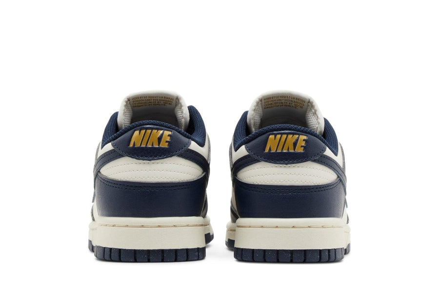 Vista superior do Nike Nike Dunk Low Next Nature Olympic Azul Marinho mostrando abertura, lingueta e cadarços