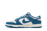 Vista lateral do Nike Nike Dunk Low Sashiko Industrial Blue mostrando design do cabedal e logo da marca