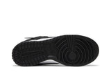 Vista traseira do Nike Nike Dunk Low Twist Panda mostrando calcanheira e detalhes do solado