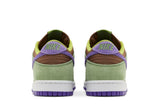 Vista superior do Nike Nike Dunk Low Veneer mostrando abertura, lingueta e cadarços