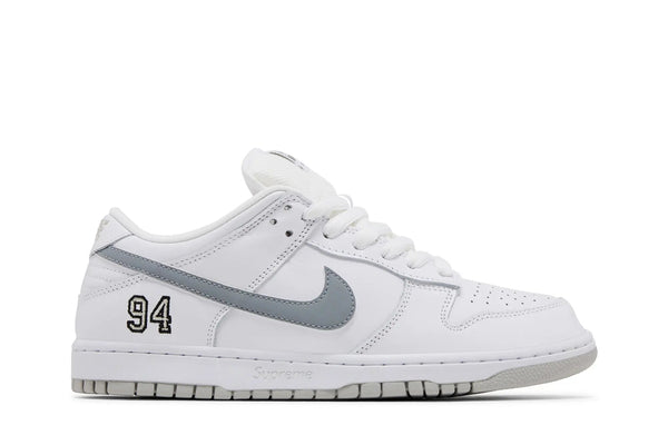Nike Nike SB Dunk Low Supreme 94 White Metallic Silver tênis em branco original na LK Sneakers