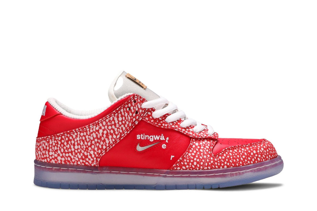 Tênis Nike Sb Dunk Low x Stingwater Magic Mushroom Vermelho - Nike - DH7650600