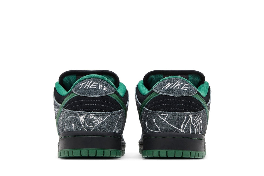 Vista superior do Nike Nike Sb Dunk Low x THERE Skateboarding Ultra Humanized mostrando abertura, lingueta e cadarços