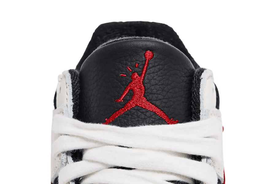 Vista na caixa do Jordan Nike Travis Scott x Jordan Jumpman Jack TR 'University Red' mostrando embalagem original da marca