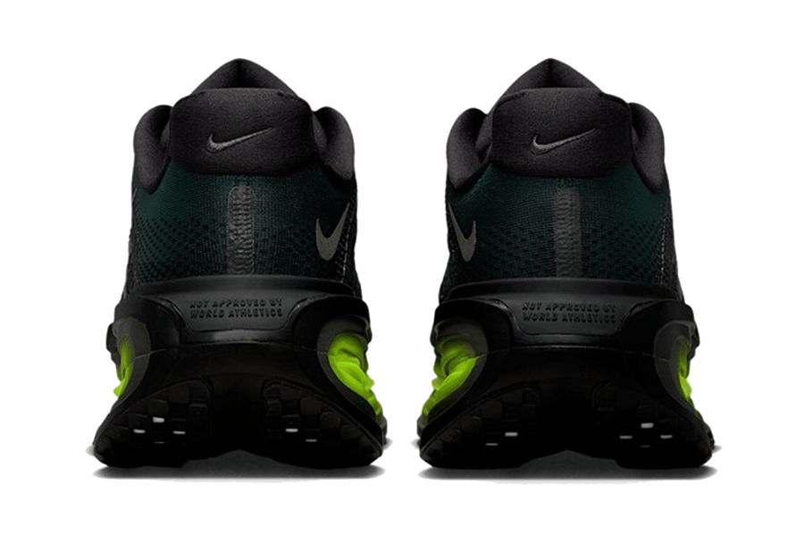 Vista superior do Nike Nike Vomero Premium Black Volt mostrando abertura, lingueta e cadarços