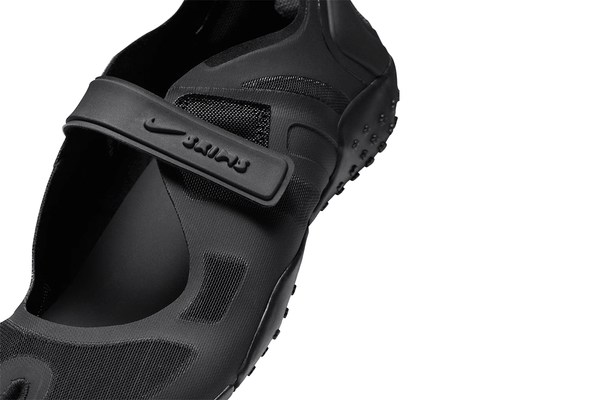 Nike skimsコラボ Tênis Nike x Skims Rift Mesh Black Preto por R$ 3.499,99 em até