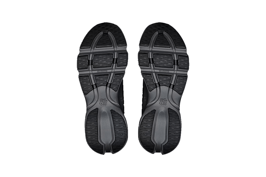 Vista frontal do On Running x Loewe On Running Cloudsolo Loewe Black mostrando biqueira e costuras
