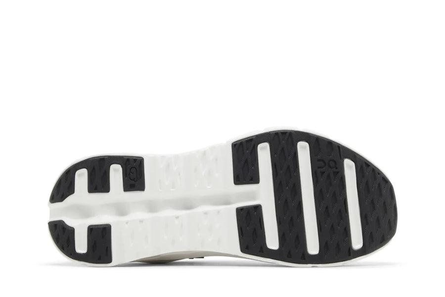 Sola do tênis On Running Cloudtilt 'Black Ivory' Branco, com design em preto e branco.