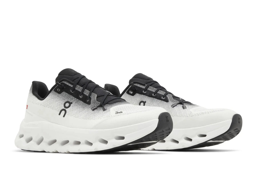 Tênis On Running Cloudtilt 'Black Ivory' Branco em branco e preto