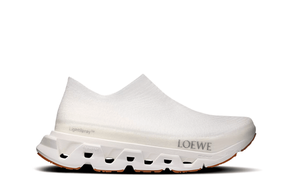 Tênis On Running Loewe LightSpray Cloudmonster Branco
