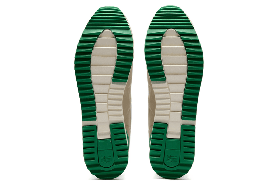Vista superior do Onitsuka Tiger Onitsuka Tiger California 78 EX Putty/Green mostrando abertura, lingueta e cadarços