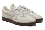 Vista traseira do Onitsuka Tiger Onitsuka Tiger GSM Glacier Grey White mostrando calcanheira e detalhes do solado