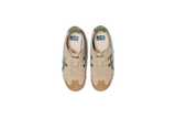 Vista do solado do Onitsuka Tiger Onitsuka Tiger Mexico 66 Kids Beige Grass/Green mostrando padrão de tração e tecnologia de amortecimento