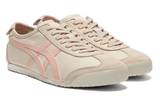 Vista traseira do Onitsuka Tiger Onitsuka Tiger Mexico 66 Oatmeal Ginger Peach mostrando calcanheira e detalhes do solado