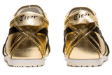 Vista frontal do Onitsuka Tiger Onitsuka Tiger Mexico 66 Pure Gold Black Dourado mostrando biqueira e costuras