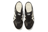 Vista superior do Onitsuka Tiger Onitsuka Tiger Mexico 66 Sabot Black Cream mostrando abertura, lingueta e cadarços