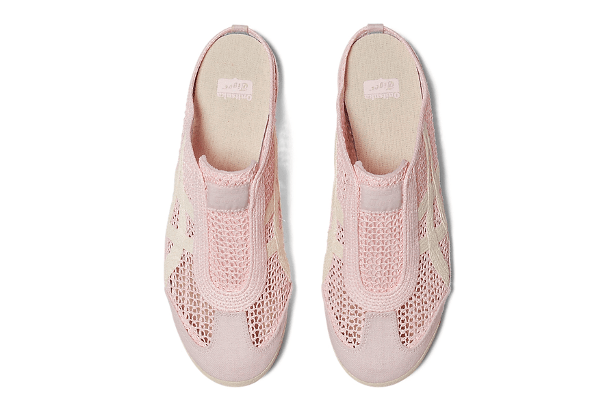 Vista do solado do Onitsuka Tiger Onitsuka Tiger Mexico 66 Sabot Crystal Pink Cream mostrando padrão de tração e tecnologia de amortecimento