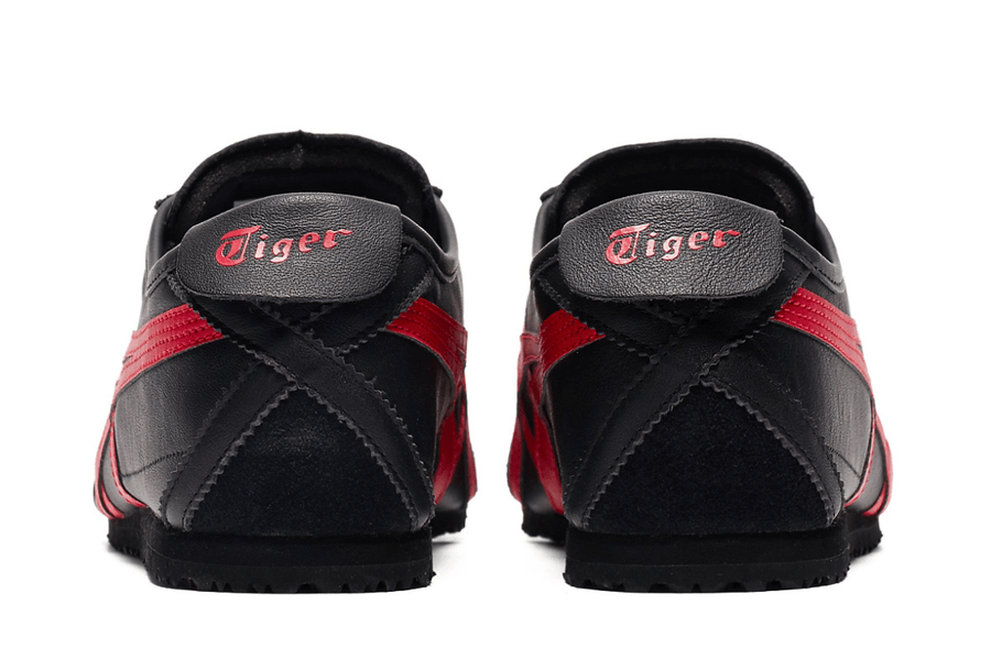 Vista frontal do Onitsuka Tiger Onitsuka Tiger Mexico 66 SD Black Classic Red mostrando biqueira e costuras