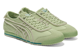 Vista traseira do Onitsuka Tiger Onitsuka Tiger Mexico 66 SD Exposed Foam Jade mostrando calcanheira e detalhes do solado