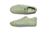 Vista frontal do Onitsuka Tiger Onitsuka Tiger Mexico 66 SD Exposed Foam Jade mostrando biqueira e costuras