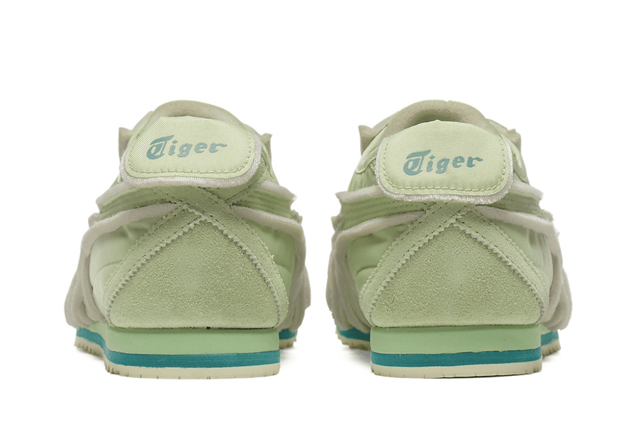 Vista na caixa do Onitsuka Tiger Onitsuka Tiger Mexico 66 SD Exposed Foam Jade mostrando embalagem original da marca