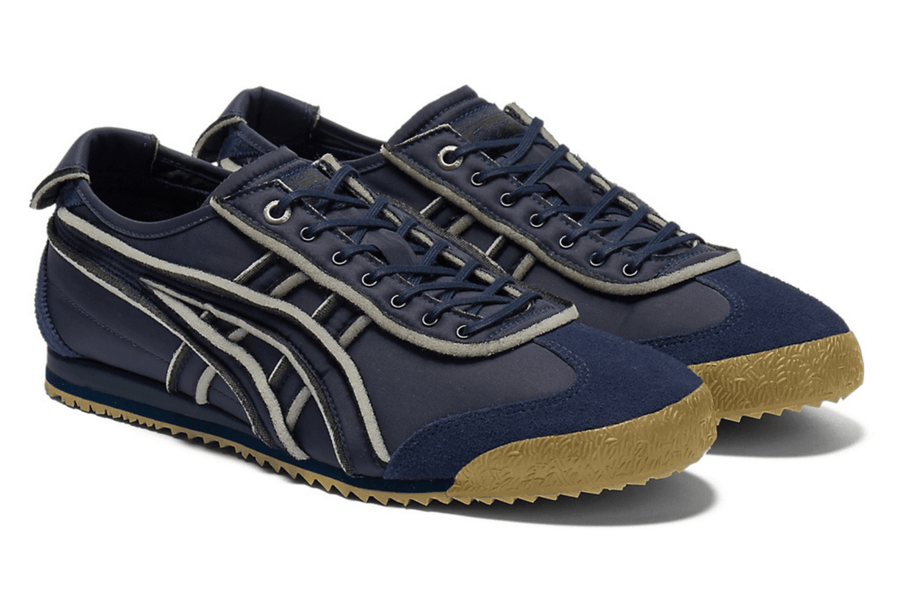 Vista traseira do Onitsuka Tiger Onitsuka Tiger Mexico 66 SD Exposed Foam Peacoat mostrando calcanheira e detalhes do solado