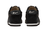Vista frontal do Onitsuka Tiger Onitsuka Tiger Mexico 66 Slip-On Black mostrando biqueira e costuras
