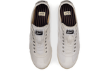 Vista frontal do Onitsuka Tiger Onitsuka Tiger Mexico 66 Slip-On White mostrando biqueira e costuras