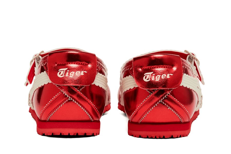Vista frontal do Onitsuka Tiger Onitsuka Tiger Mexico 66 TGRS Classic Red/Cream mostrando biqueira e costuras