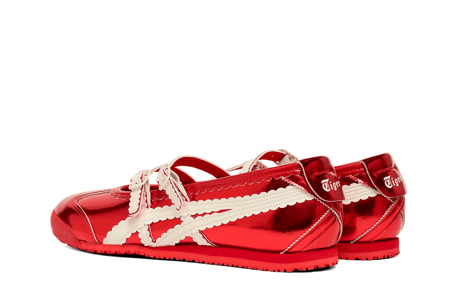 Vista superior do Onitsuka Tiger Onitsuka Tiger Mexico 66 TGRS Classic Red/Cream mostrando abertura, lingueta e cadarços
