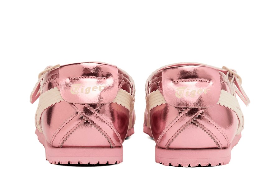 Vista frontal do Onitsuka Tiger Onitsuka Tiger Mexico 66 TGRS Crystal Pink/Cream mostrando biqueira e costuras