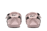 Vista frontal do Onitsuka Tiger Onitsuka Tiger Mexico 66 TGRS Crystal Pink/Graphite Grey mostrando biqueira e costuras