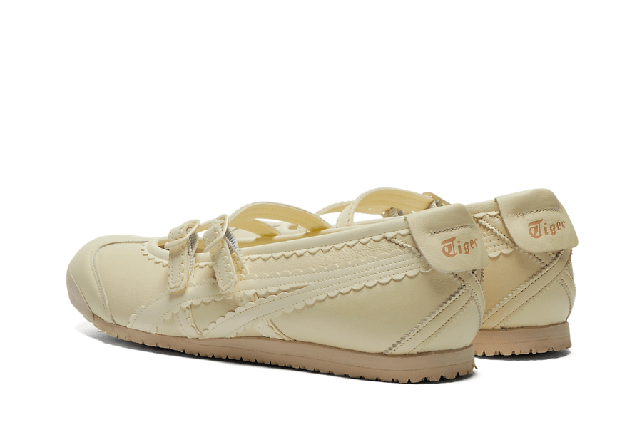 Vista superior do Onitsuka Tiger Onitsuka Tiger Mexico 66 TGRS Ivory/Cream mostrando abertura, lingueta e cadarços