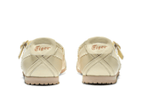 Vista em detalhe do Onitsuka Tiger Onitsuka Tiger Mexico 66 TGRS Ivory/Cream mostrando textura do material e acabamento