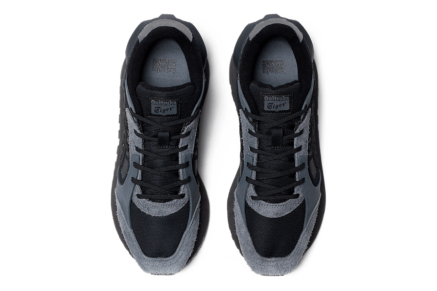Vista frontal do Onitsuka Tiger Onitsuka Tiger Moage Black Carrier Grey mostrando biqueira e costuras