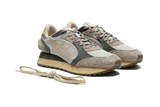 Vista na caixa do Onitsuka Tiger Onitsuka Tiger Moage Co Oyster Grey/Feather Grey mostrando embalagem original da marca