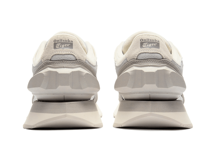 Vista superior do Onitsuka Tiger Onitsuka Tiger Moage Glacier Grey/Off White mostrando abertura, lingueta e cadarços