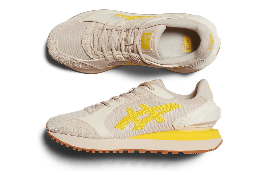 Vista na caixa do Onitsuka Tiger Onitsuka Tiger Moage Mineral Beige/Vibrant Yellow mostrando embalagem original da marca