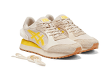 Vista na caixa do Onitsuka Tiger Onitsuka Tiger Moage Mineral Beige/Vibrant Yellow mostrando embalagem original da marca