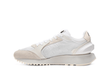 Vista lateral do Onitsuka Tiger Onitsuka Tiger Moage White/White mostrando design do cabedal e logo da marca