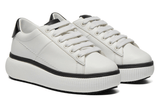 Vista frontal do Onitsuka Tiger Onitsuka Tiger Otiger Court White/Black mostrando biqueira e costuras