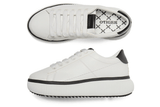 Vista superior do Onitsuka Tiger Onitsuka Tiger Otiger Court White/Black mostrando abertura, lingueta e cadarços