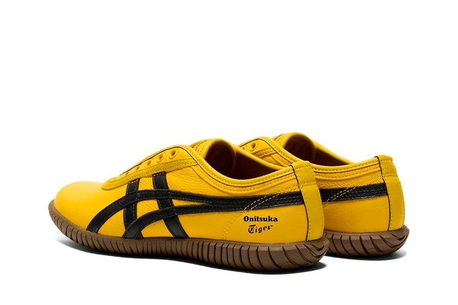 Vista superior do Onitsuka Tiger Onitsuka Tiger Tsunahiki Slip-On Sunflower Yellow/Black mostrando abertura, lingueta e cadarços