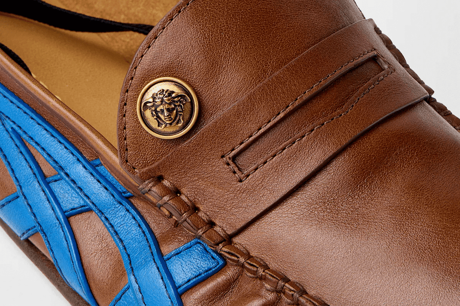 Tênis Onitsuka Tiger x Versace Sakura Leather Loafers Brown Blue Marrom