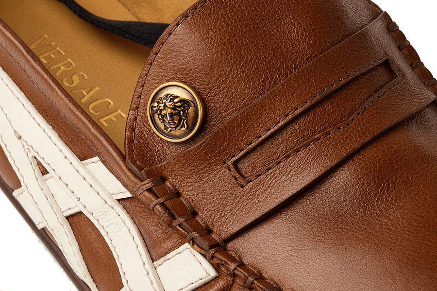Tênis Onitsuka Tiger x Versace Sakura Leather Loafers Brown White Marrom