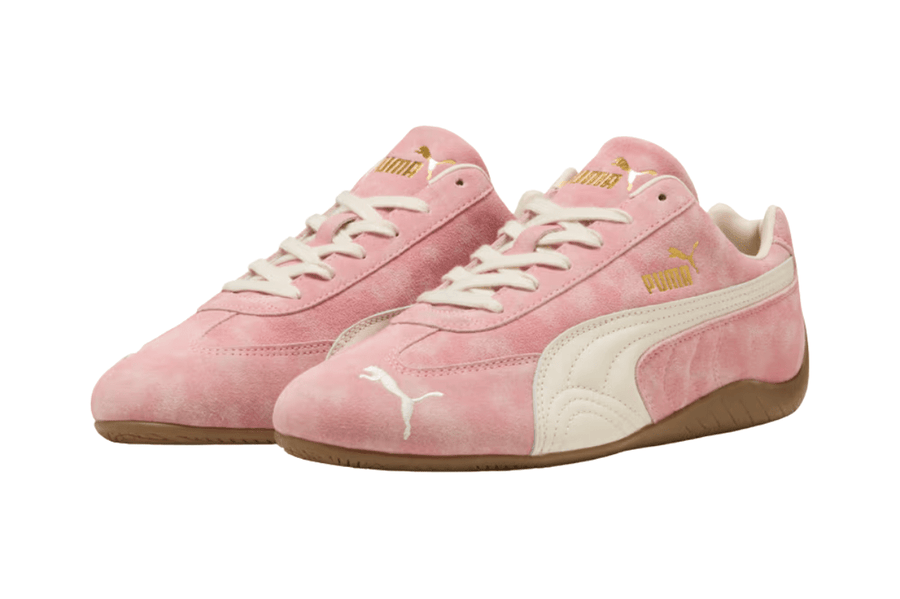 Vista traseira do Puma Puma Speedcat Faded Carnation Pink Alpine Snow mostrando calcanheira e detalhes do solado
