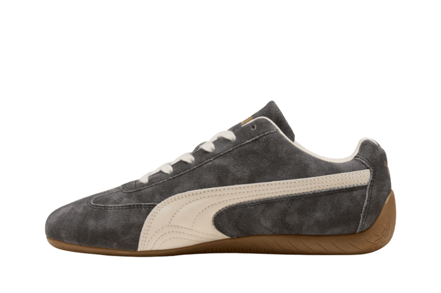 Vista lateral do Puma Puma Speedcat Faded Cast Iron Alpine Snow mostrando design do cabedal e logo da marca