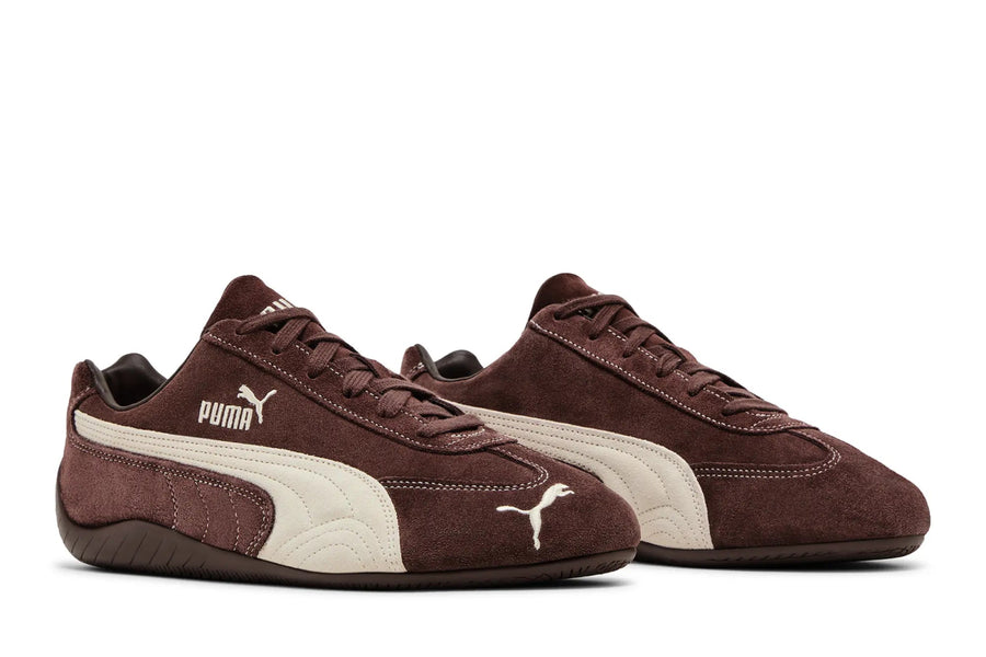 Vista em detalhe do Puma Puma Speedcat TTF 'Dark Chocolate Frosted Ivory' mostrando textura do material e acabamento