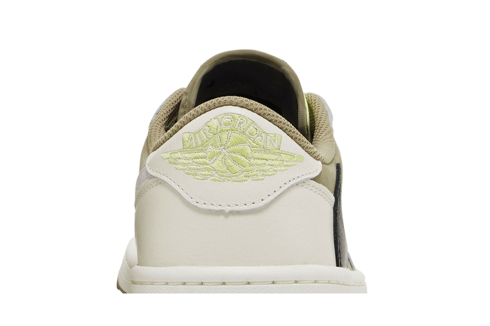 Tênis Travis Scott x Air Jordan 1 Low Golf Neutral Olive Verde - Jordan - FZ3124 200